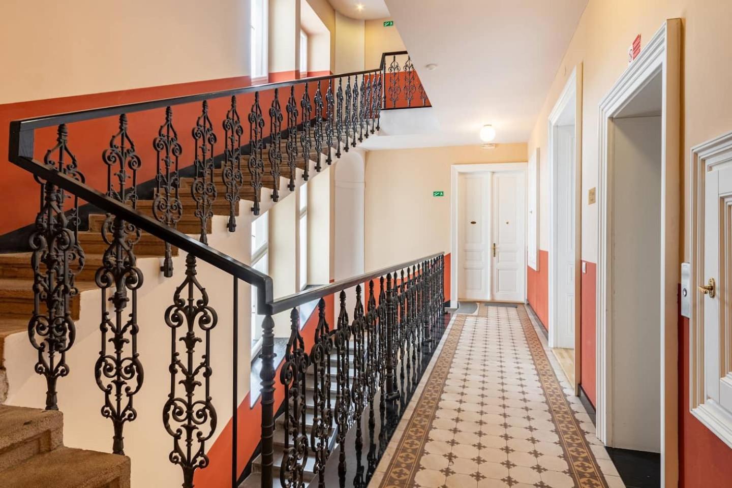 Place Of Grace - 50 Meters From Dancing House Apartamento Praga