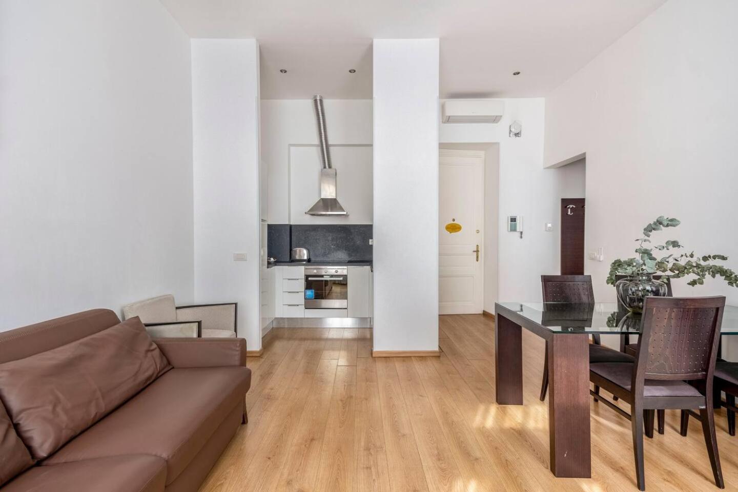 Place Of Grace - 50 Meters From Dancing House Apartamento *